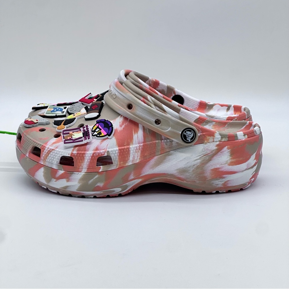 Crocs Classic Platform Marbled Clog. Size 10 - Picture 4 of 10